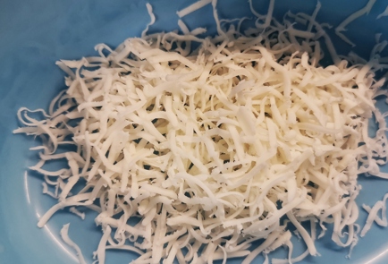 Фото шага рецепта Чипсы из козьего сыра 173345 шаг 3  