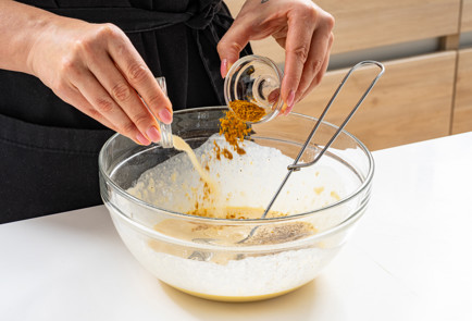 Фото шага рецепта Цветная капуста в кляре 190673 шаг 6