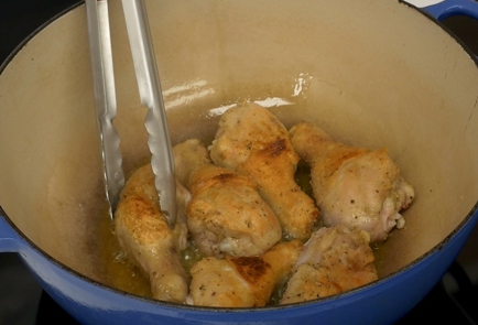 Фото шага рецепта Цыпленок с розмарином и белым вином 42991 шаг 2  