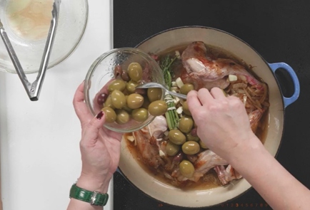 Фото шага рецепта Фрикасе из кролика с оливками 175161 шаг 11  