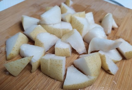 Фото шага рецепта Фруктовый салат с хурмой 190747 шаг 4