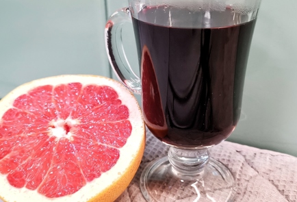Фото шага рецепта Глинтвейн с грейпфрутом и розовым перцем 152877 шаг 10  