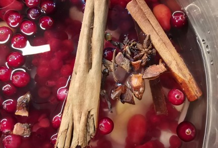 Фото шага рецепта Глинтвейн 190717 шаг 7  