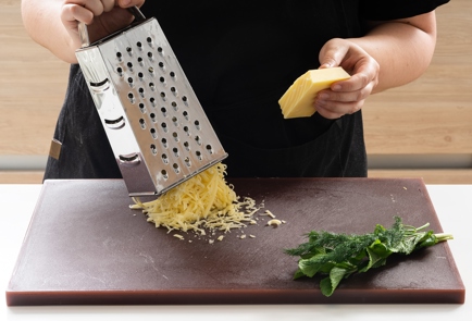 Фото шага рецепта Горячие бутерброды с картофелем и сыром 151011 шаг 3  