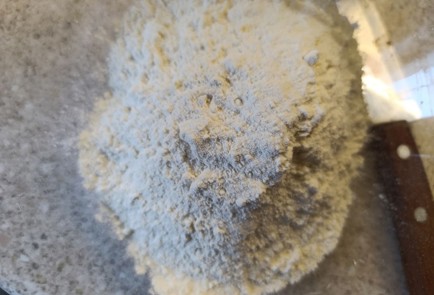 Фото шага рецепта Говяжья печень тушеная с айвой 190837 шаг 2