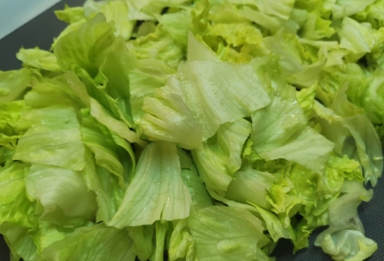 Фото шага рецепта Греческий салат с руколой 175643 шаг 1  