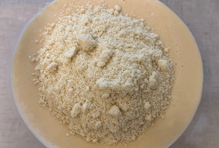 Фото шага рецепта Грушевый пирог из молочного бисквита 175477 шаг 5  