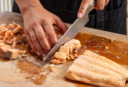 Фото шага рецепта Холодный мисосуп с лососем шиитаке и бобами эдамамэ 186656 шаг 7  