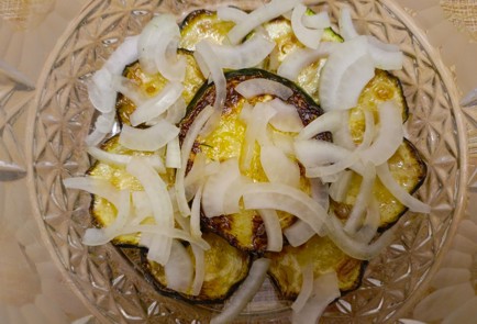 Фото шага рецепта Холодный салат из кабачков и помидоров 186747 шаг 11  