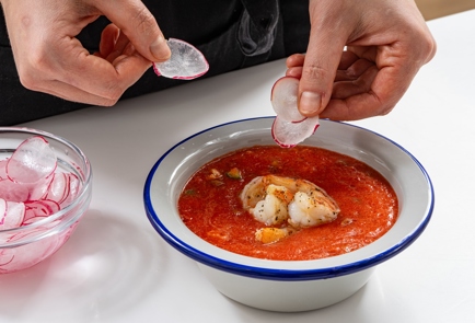 Фото шага рецепта Холодный суп с чечевицей орехами и редиской 175582 шаг 10  