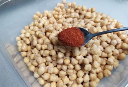 Фото шага рецепта Хрустящий нут в духовке 190910 шаг 6  