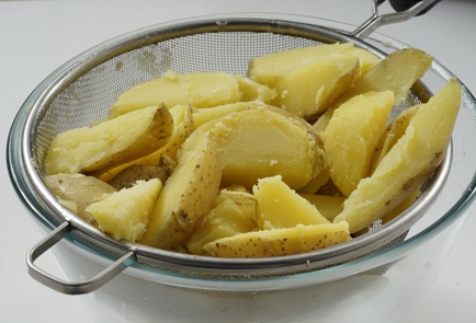 Фото шага рецепта Идеальная картошка в духовке 152981 шаг 5  