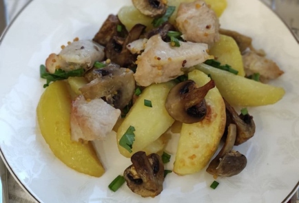 Фото шага рецепта Индейка с картофелем и грибами в духовке 173494 шаг 12  