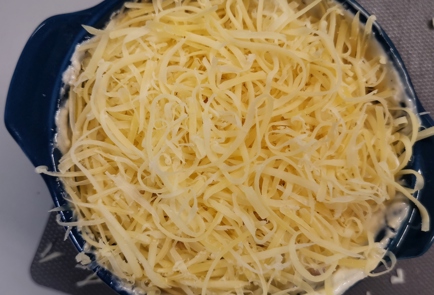 Фото шага рецепта Жюльен из лисичек с творожным сыром 152682 шаг 8  
