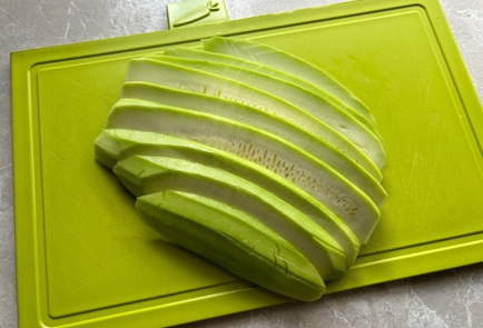 Фото шага рецепта Кабачковые рулетики с творожным сыром 174116 шаг 3  