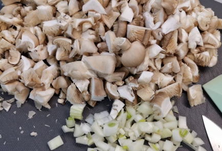 Фото шага рецепта Фаршированные кальмары грибами с сыром 152292 шаг 1  