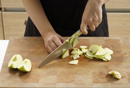 Фото шага рецепта Капуста провансаль с яблоками и клюквой 152699 шаг 3  