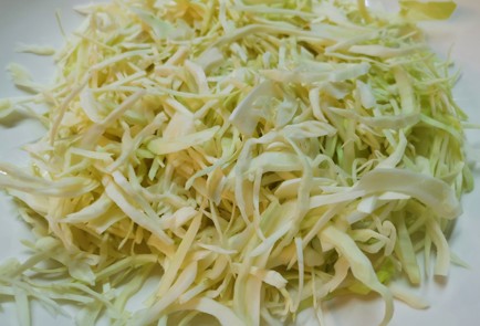 Фото шага рецепта Капустный салат 190742 шаг 1