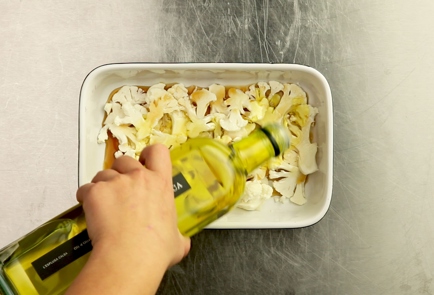 Фото шага рецепта Карпаччо из цветной капусты с соусом пондзу и пармезаном 53359 шаг 2  