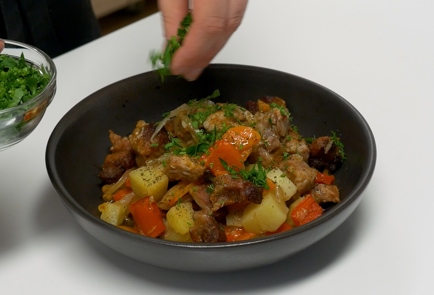 Фото шага рецепта Картофель с мясом в духовке 140793 шаг 8  