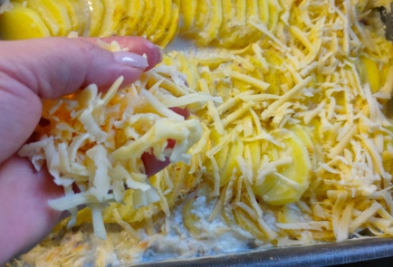 Фото шага рецепта Картофель запеченный с сыром 175586 шаг 10  