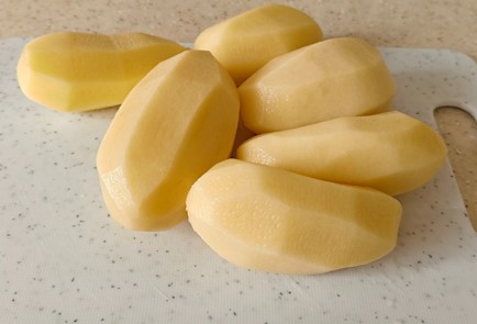 Фото шага рецепта Картошка quotгармошкаquot 190728 шаг 1