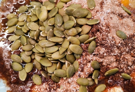 Фото шага рецепта Кетохлеб с семенами тыквы 174721 шаг 7  