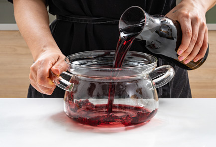 Фото шага рецепта Классический глинтвейн 190678 шаг 3  