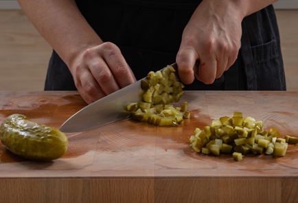 Фото шага рецепта Классический оливье с языком и яблоком 175174 шаг 7  
