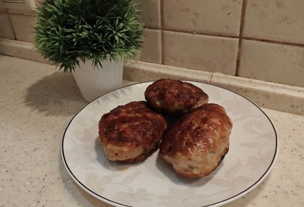 Фото шага рецепта Котлеты с хлебом и куркумой 190915 шаг 11  