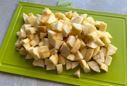 Фото шага рецепта Крамбл с яблоками и овсянкой 174115 шаг 3  