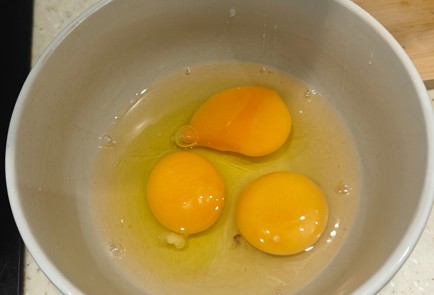 Фото шага рецепта Красная рыба со стручковой фасолью и моцареллой в духовке 190850 шаг 5  