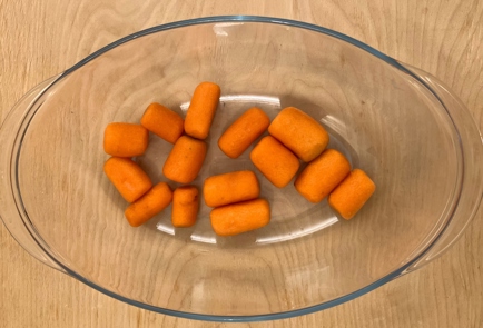 Фото шага рецепта Кролик запеченный с морковью в духовке 174085 шаг 7  
