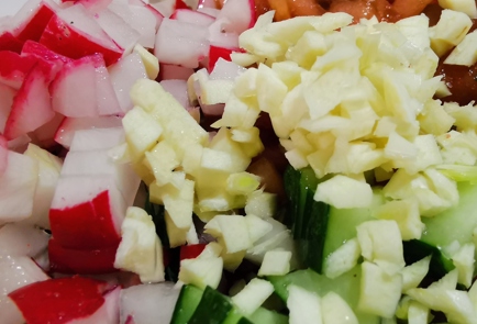 Фото шага рецепта Кубанский овощной салат с чесноком 152329 шаг 3  