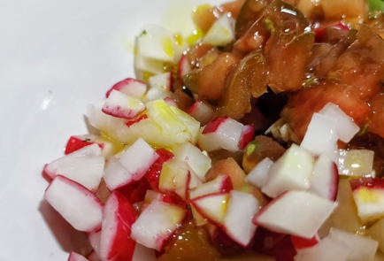 Фото шага рецепта Кубанский овощной салат с чесноком 152329 шаг 4  