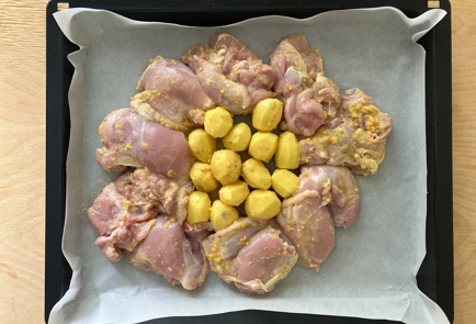 Фото шага рецепта Курица повосточному с картофелем 174198 шаг 9  
