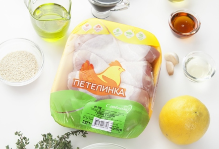 Фото шага рецепта Курица с соусом из йогурта кунжутных семечек лимона и чеснока 30677 шаг 1  