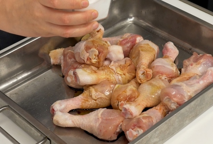 Фото шага рецепта Куриные голени со сливами 39855 шаг 1  