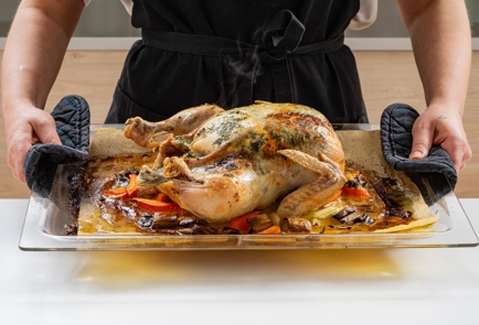 Фото шага рецепта Курица в духовке с пряным маслом 175372 шаг 11  
