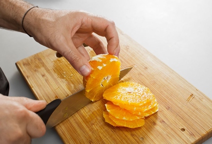 Фото шага рецепта Курица запеченная в хрустящей корочке с имбирем и апельсинами 30720 шаг 1  