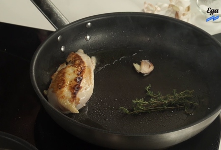 Фото шага рецепта Куриная грудка со сморчками и сливочнохересным соусом 125230 шаг 4  