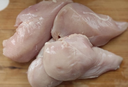 Фото шага рецепта Куриное филе с куркумой 173612 шаг 1  