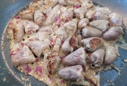 Фото шага рецепта Куриные сердечки на сковороде 186666 шаг 10  
