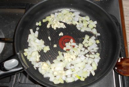Фото шага рецепта Куриные тефтели с булгуром и овощами 152215 шаг 3  