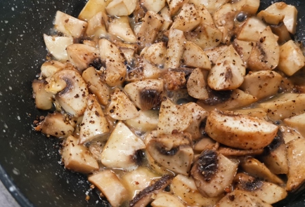 Фото шага рецепта Куриный суп с грибами 175405 шаг 7  