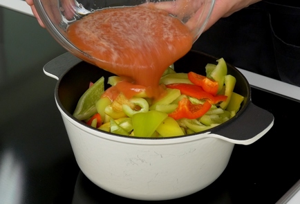 Как приготовить салат лечо из перца и помидоров