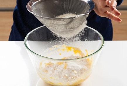 Фото шага рецепта Ленивые вареники с картошкой и сливочным соусом с крабом 140774 шаг 3  