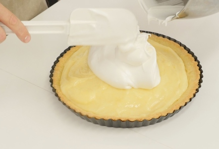 Фото шага рецепта Лимонный пирог с меренгой 125576 шаг 9  