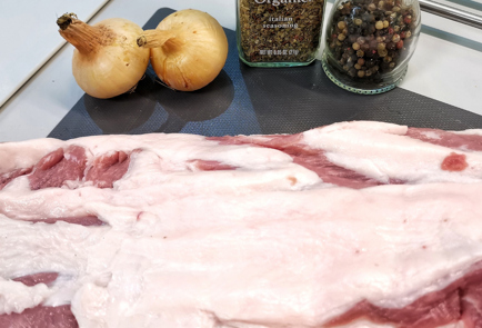 Фото шага рецепта Луковый маринад для шашлыка из свиной шеи 151519 шаг 1  