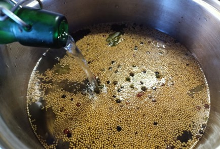 Фото шага рецепта Маринованные огурцы пофински 190834 шаг 11  